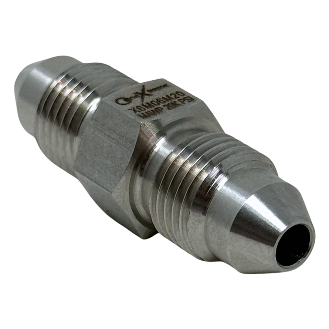 X6M06M20 : OneXtreme Adapter, 0.375 (3/8") Male Medium Pressure x 0.375 (3/8") Male Medium Pressure, 20,000psi