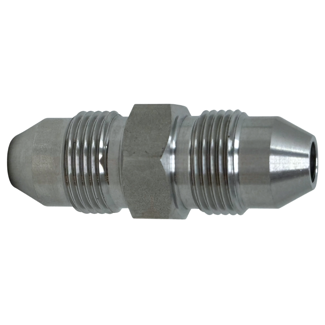 X9M16M20-K : OneXtreme Adapter, 0.5625 (9/16") Male Medium Pressure x 1" Male Medium Pressure, 20,000psi