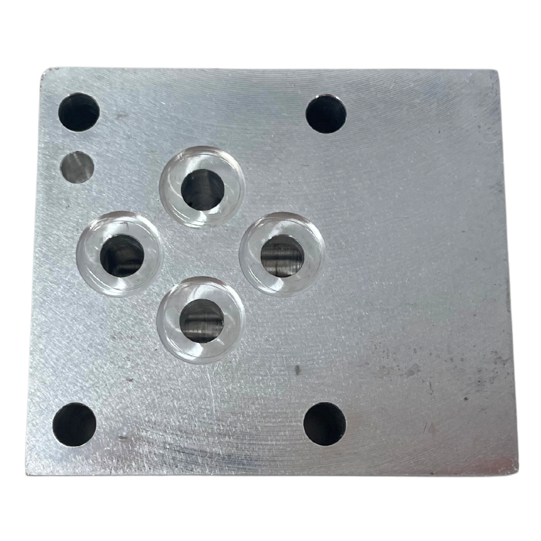 MAN01099-FIRE : FIRE SALE Doering Manifold D03 to Hawe valve adapter - ALL SALES FINAL
