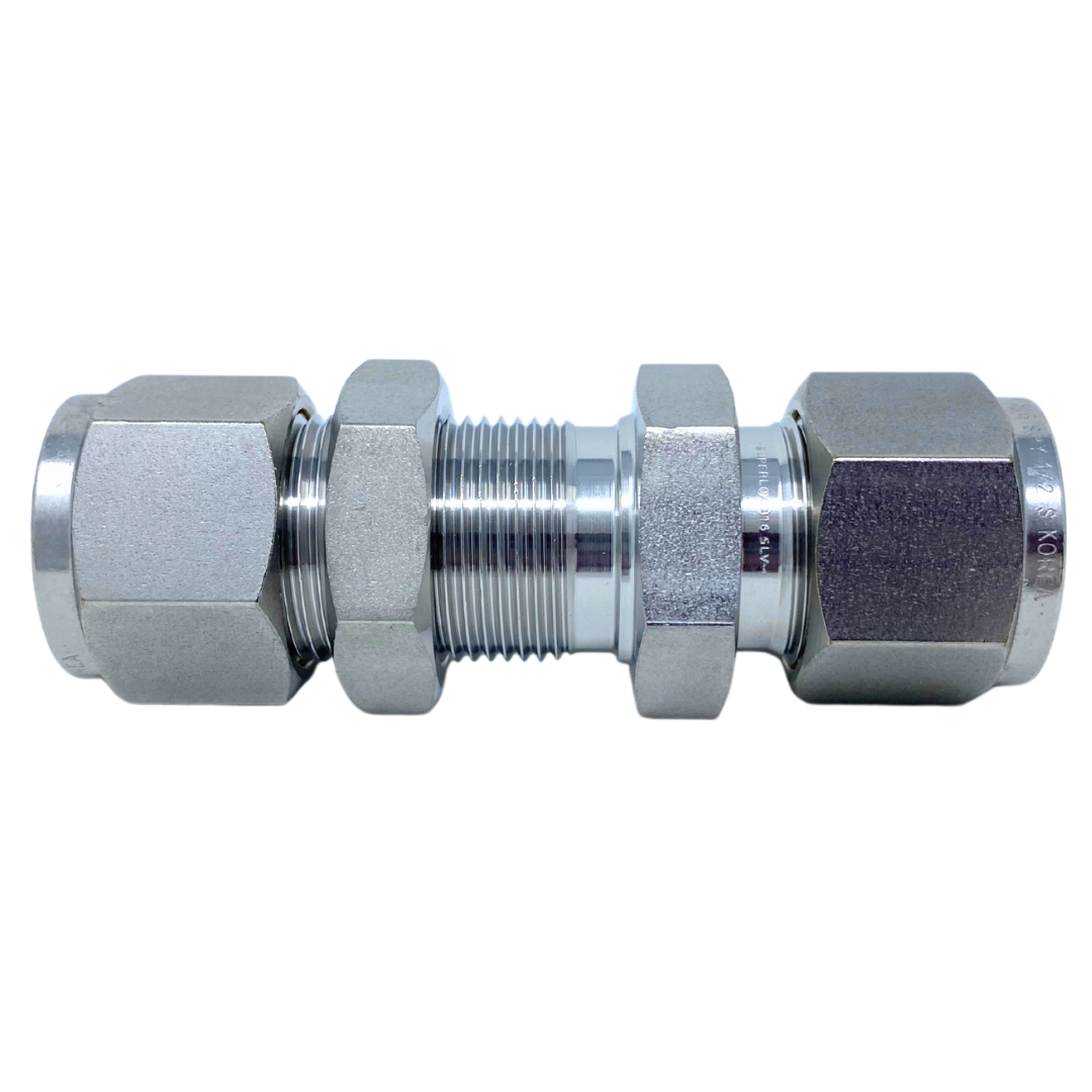 SBHU-4 : Superlok Straight Stainless Fractional Tube Bulkhead Union, 1/4" (-4) Tube OD