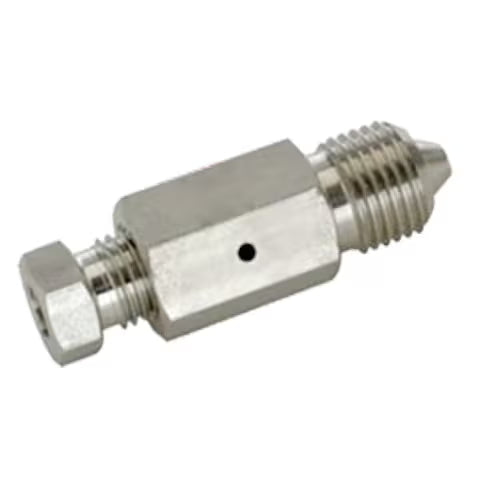 207 - Medium Pressure Male to BSP Male Adapter