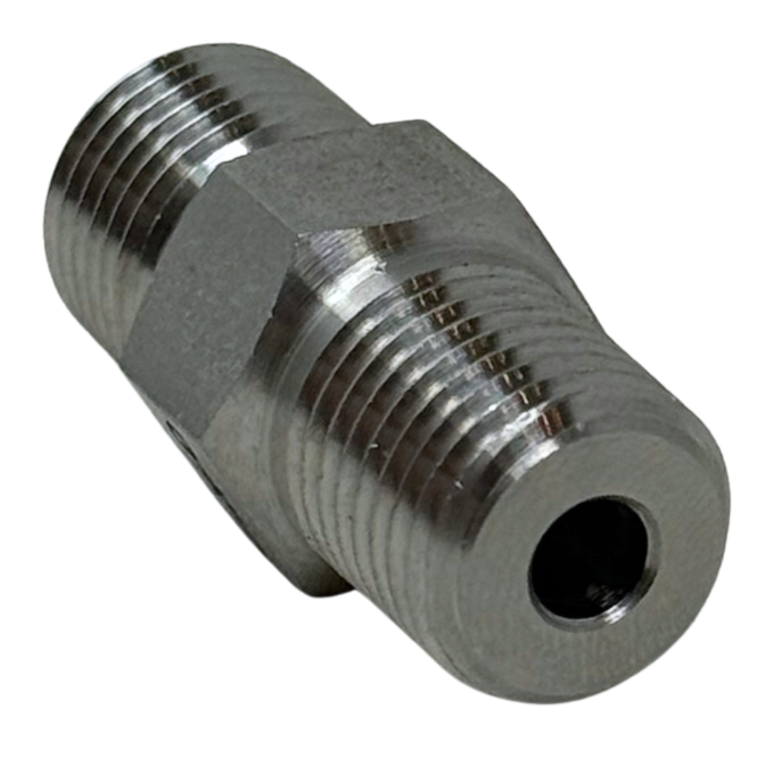 X4N09TM15 : OneXtreme Adapter, 0.25 (1/4") Male NPT x 0.5625 (9/16") Male Type-M, 15,000psi