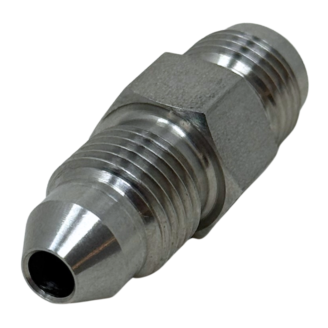 X6M04J15 : OneXtreme Adapter, 0.375 (3/8") Male MP x 0.25 (1/4") Male JIC, 15,000psi
