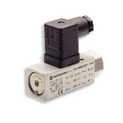 0880420000000000 : Herion 18D Series, pneumatic pressure switch, 1/4 NPT port, 15 to 230psi range