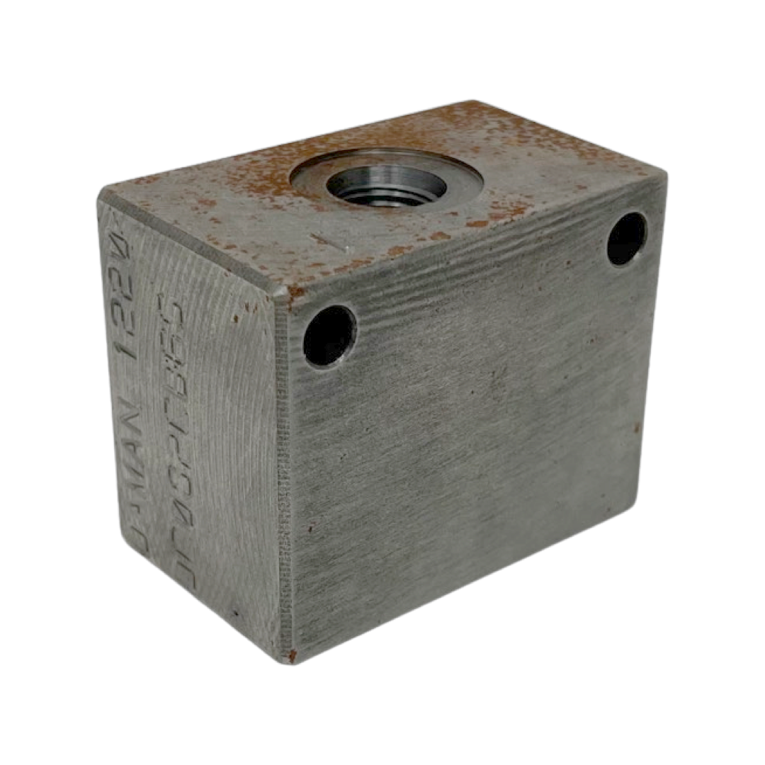 DC082CB6S : Daman Common Cavity Body, C-8-2 Cartridge Cavity, #6 SAE (3/8") Port Connections, 5000psi Rated, Ductile Iron, Without Gauge Port