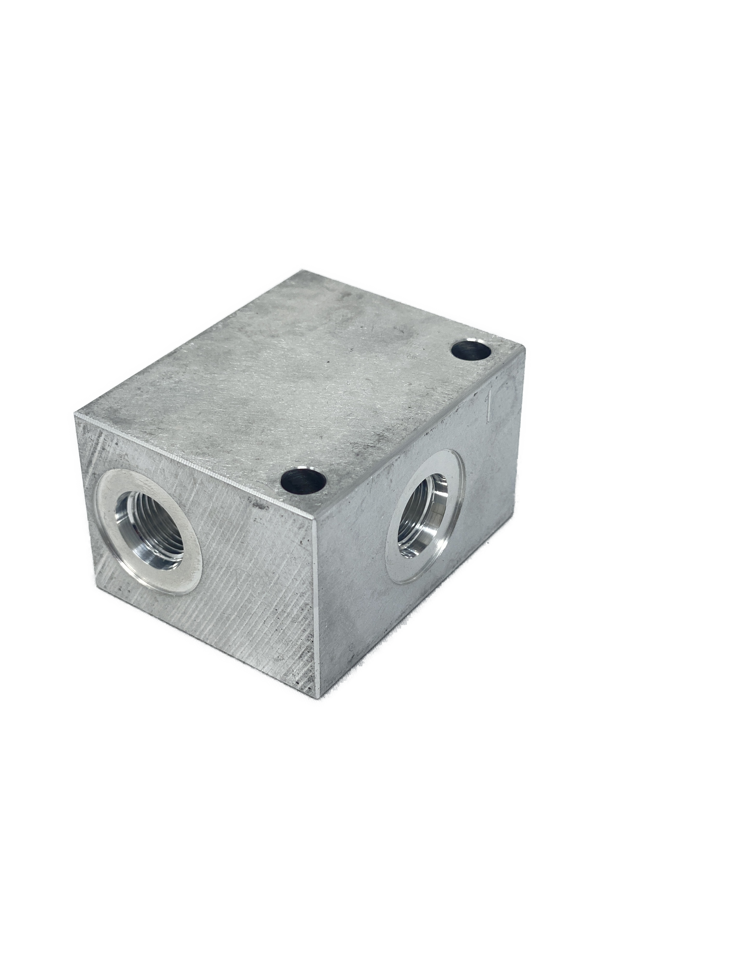 AC082CB4S : Daman Common Cavity Body, C-8-2 Cartridge Cavity, #4 SAE (1/4") Port Connections, 3000psi Rated, Aluminum, Without Gauge Port